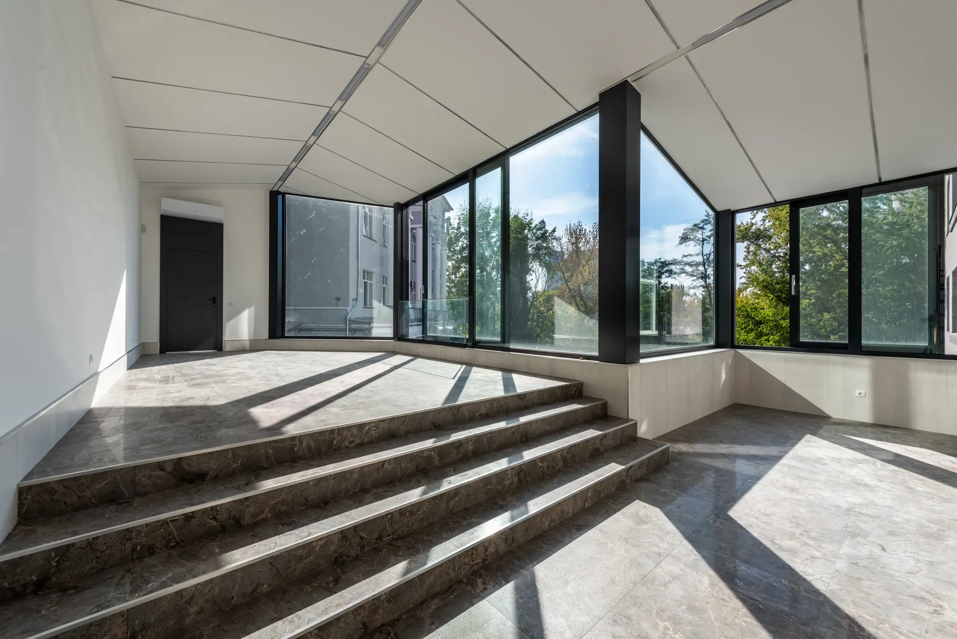 Işık Evi — mimari cephe ve mekân çalışması